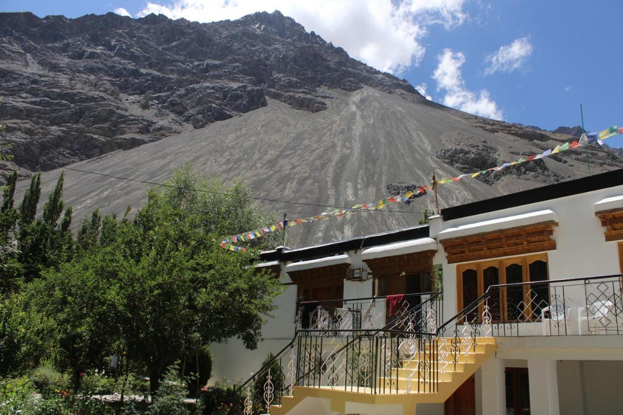 Sernang Homestay Hundar 외부 사진