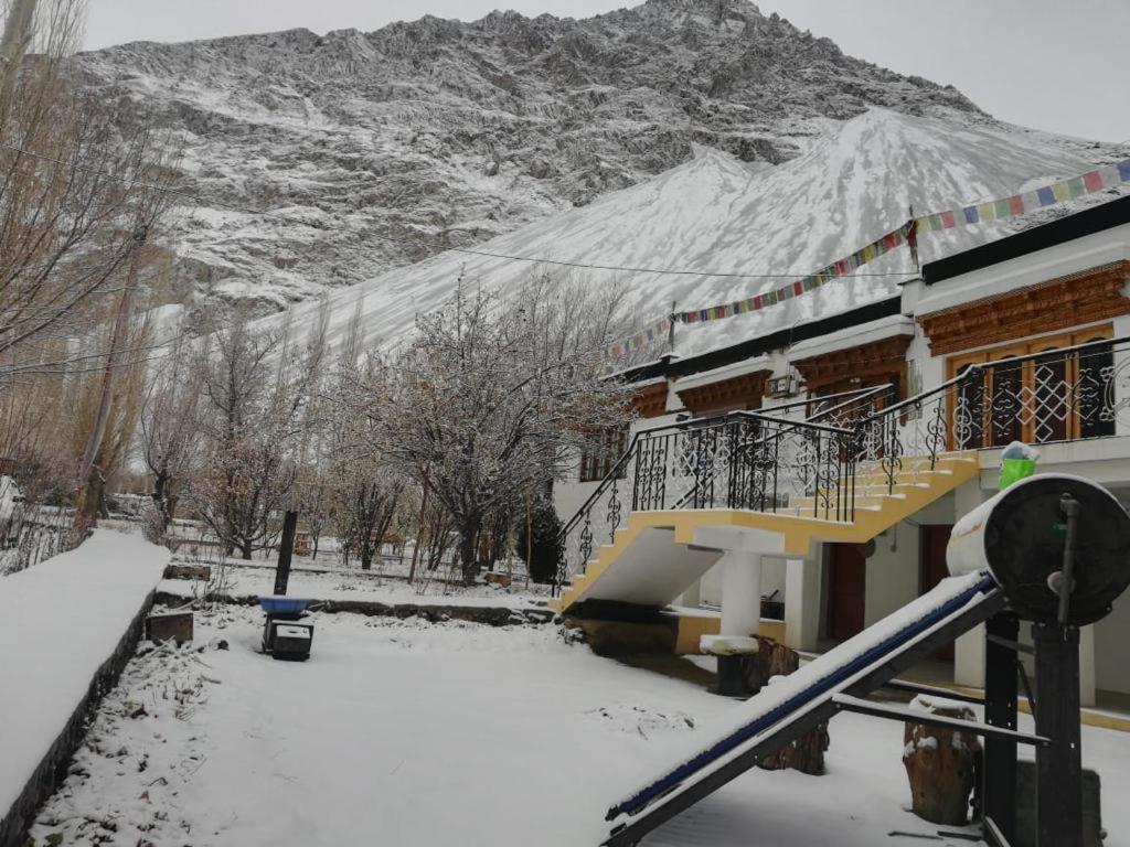 Sernang Homestay Hundar 외부 사진
