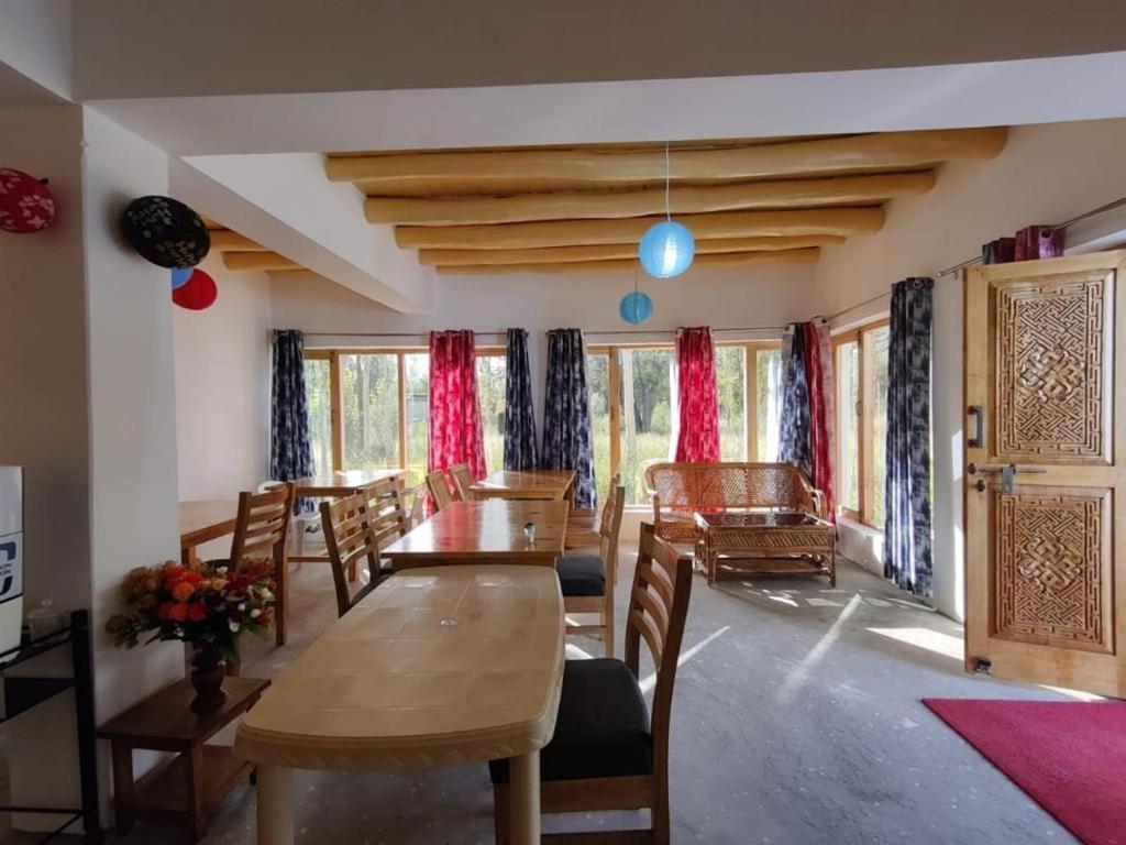 Sernang Homestay Hundar 외부 사진
